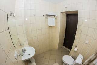 Гостиница Островский Казань Номер стандарт с 1 двуспальной кроватью-3