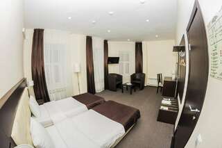 Гостиница Островский Казань Улучшенный двухместный номер с 2 отдельными кроватями-2