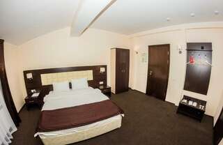 Гостиница Островский Казань Номер стандарт семейный-11